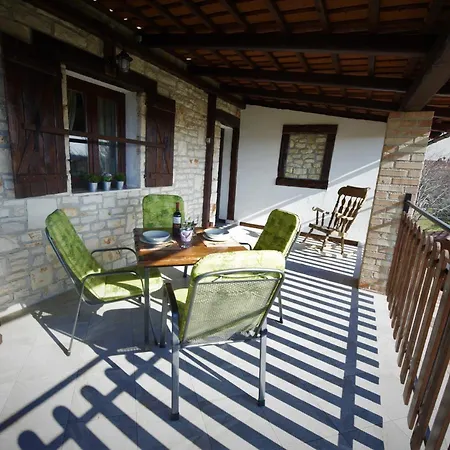 Oliva Guest house 4*